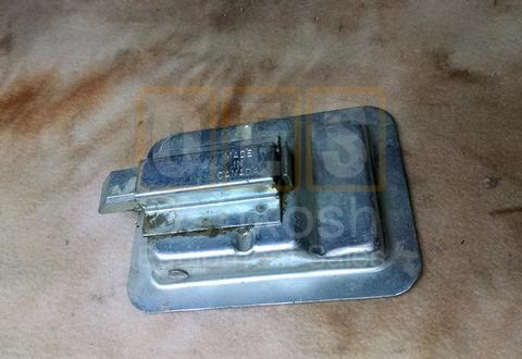 Generator door paddle Latch