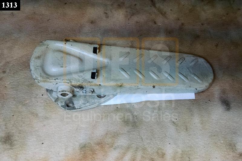 Throttle ACCELERATOR PEDAL - Used Serviceable