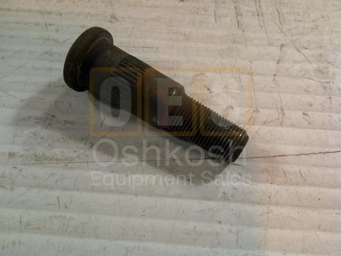 LH Rear Wheel Stud M920