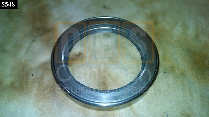 Hub Oil Seal Planetary Spindle - NOS
