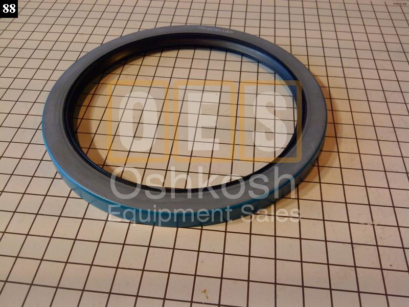 Front Winch Drum Seal (Large Drum) - New Replacement