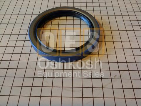 FRONT WINCH DRUM SEAL (SMALL DRUM)