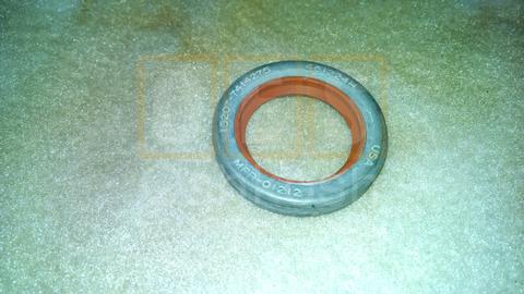 Power Divider Shift Shaft Seal (Wrecker)