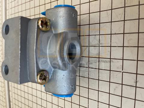 Pneumatic Brake Valve M1070 HET