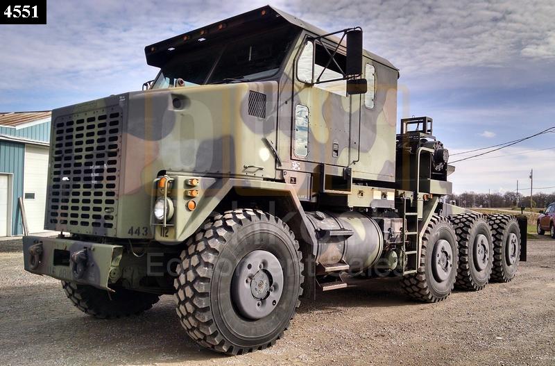 M1070 8x8 HET Military Heavy Haul Tractor Truck (TR-500-61) - Oshkosh  Equipment