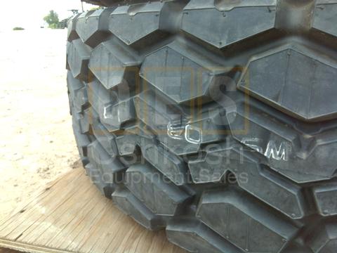 385/95R24 Bridgestone V-Steel Tire